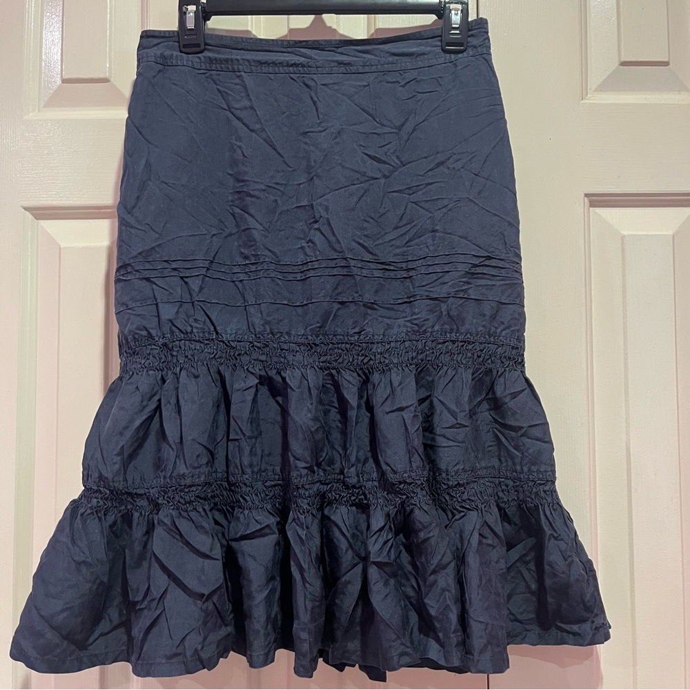 Banana Republic Silk Tier Lined Skirt Size 4 Navy